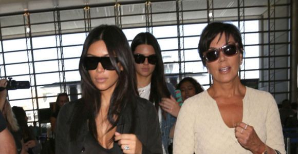 Kim Kardashian sans maquillage, ça ressemble à...