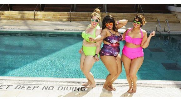 #Fatkini : quand les rondes oublient leurs complexes à la plage
