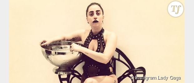 Lady Gaga conseille à ses fans de manger et d'arrêter les régimes