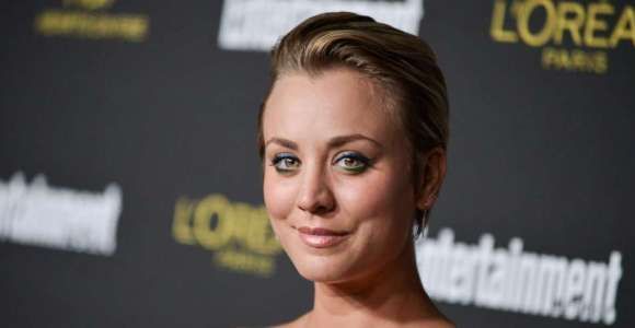Stars nues sur Internet : Kaley Cuoco répond avec (beaucoup) d'humour