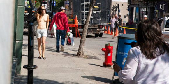 Seins nus à Montréal, une journaliste ne suscite que l’indifférence