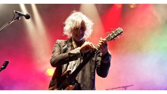 Louis Bertignac en couple et fou amoureux de Laeticia