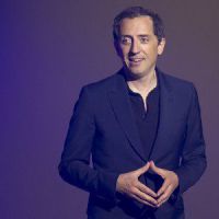 Gad Elmaleh inquiet pour Charlotte Casiraghi et Raphaël