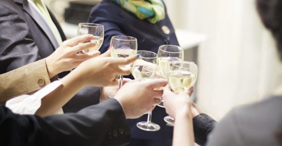 Un salarié français sur quatre consomme de l'alcool au travail