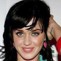 Katy Perry en tête du Billboard, elle dépasse Michael Jackson