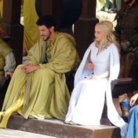 Game of Thrones Saison 5 : une photo de tournage avec Tyrion et Daenerys (spoiler)