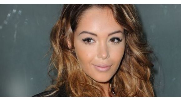 Nabilla se moque d'elle-même avec une caricature sur Instagram