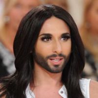 Vivement dimanche : Conchita Wurst fait son show au Crazy Horse