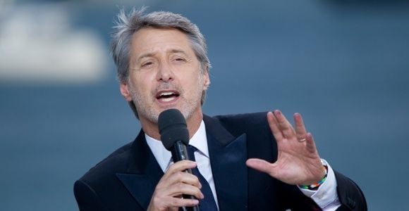 Grand Journal : Antoine de Caunes ne veut pas polémiquer avec Cyril Hanouna