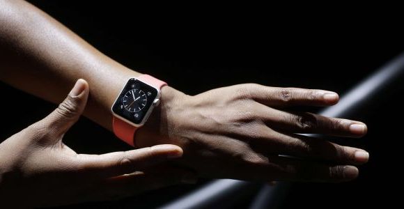 Apple Watch : une date de sortie repoussée en France ?