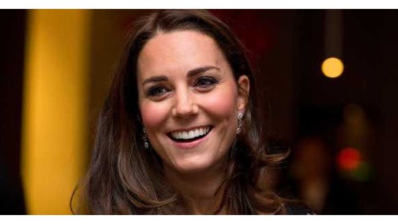 Kate Middleton : une jupe encore plus courte pour faire enrager la reine