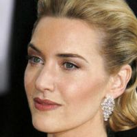 Kate Winslet s'allie avec d'autres stars pour créer la ligue "anti chirurgie esthétique" !