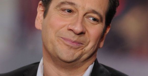 Affaire Nabilla : Laurent Gerra évoque la starlette, un couteau à la main