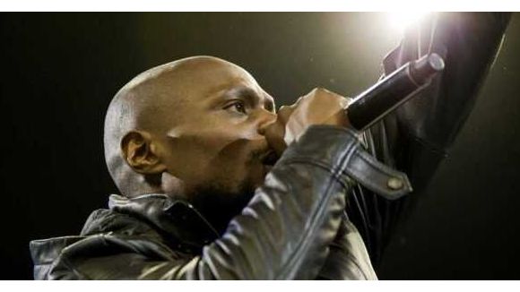 Le rappeur Kery James et Omar Sy s’associent pour financer des bourses étudiantes