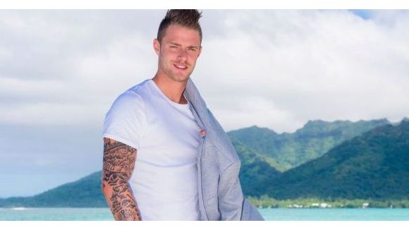 Stan (Ile des vérités) est-il est en couple avec Kelly Helard ?