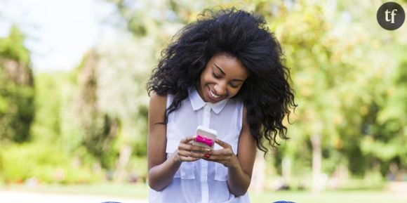 Alerte, les textos donnent des rides et font mal au dos