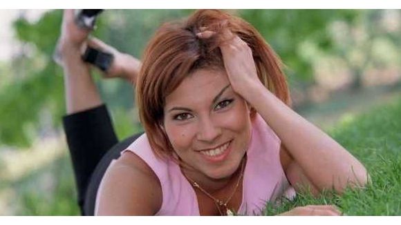 Kenza : l'ex candidate de "Loft Story" chez Radio France