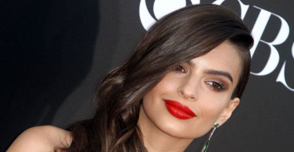 Emily Ratajkowski en couple avec… un vendeur de vinyles !