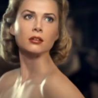 Charlize Theron égérie de Dior sous l'oeil de Jean-Jacques Annaud [Vidéo]