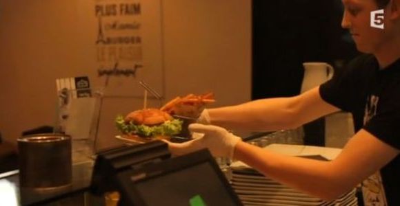 Burger sur le grill : le secret d’une recette au succès fou (France 5 Replay)