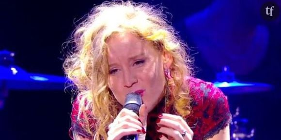 Nouvelle Star 2015 : Emji, la petite rousse qui a tout d’une gagnante (vidéo)