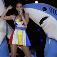 Super Bowl 2015 : revoir le concert endiablé de Katy Perry lors de la mi-temps (Replay vidéo)