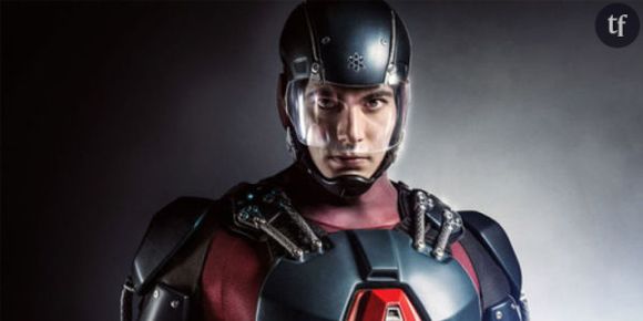 Arrow Saison 3 : le costume d'Atom se dévoile