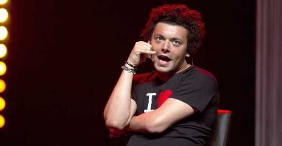 Kev Adams : ses dernières dates dévoilées sur Twitter 