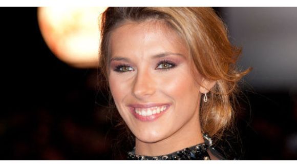 Camille Cerf (Miss France 2015) : non son copain n'est pas hyper jaloux 