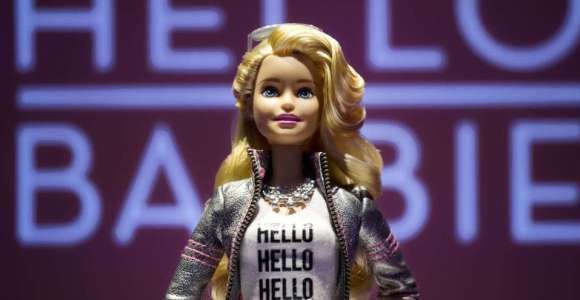 Hello Barbie, la poupée qui espionne les enfants 