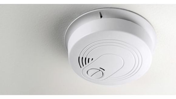 Assurance, amendes… : quels sont les risques si je n’ai pas de détecteur de fumée ?