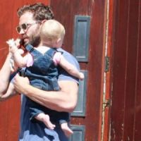 Jamie Dornan et Amelia Warner : fous d'amour pour leur fille Dulcie (photos)