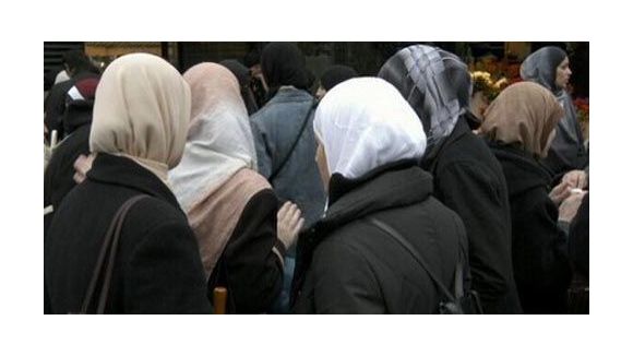 Burqa et voile islamique au travail