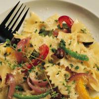 Envie de fraîcheur ? Farfalle au pesto de courgettes