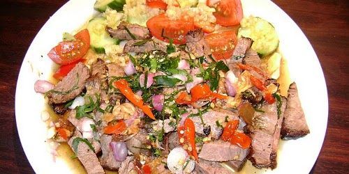 Salade thaï au boeuf (Yam Nua)