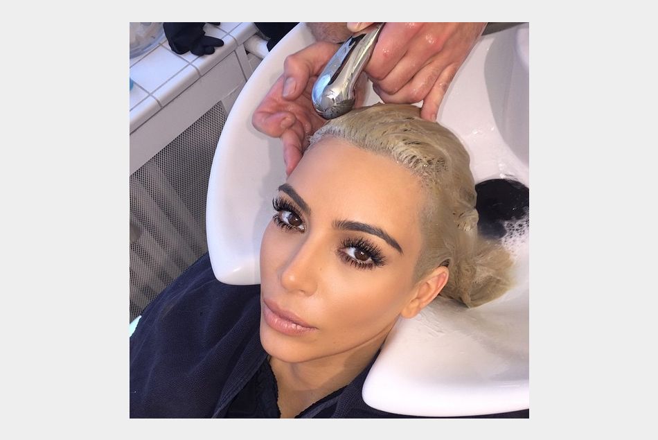 Kim Kardashian retourne chez le coiffeur
