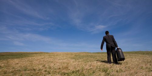 Un couple italien cherche à expulser son « Tanguy » de la maison