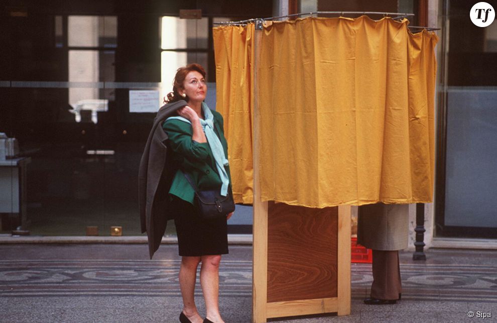 Une femme allant voter à l&#039;élection présidentielle de 1988.