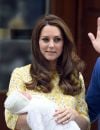 Kate Middleton, et son deuxième enfant devant la maternité de l'hôpital St Mary