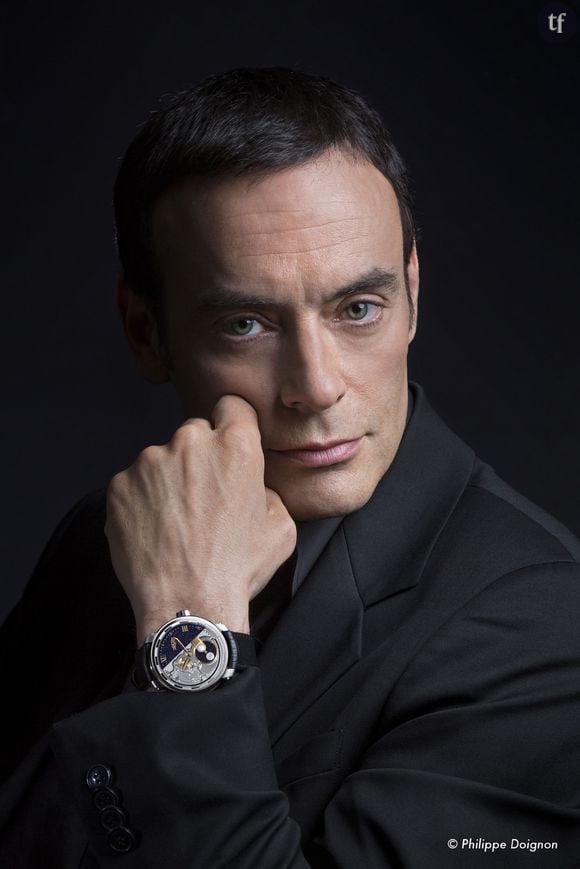 Anthony Delon égérie des montres DeWitt