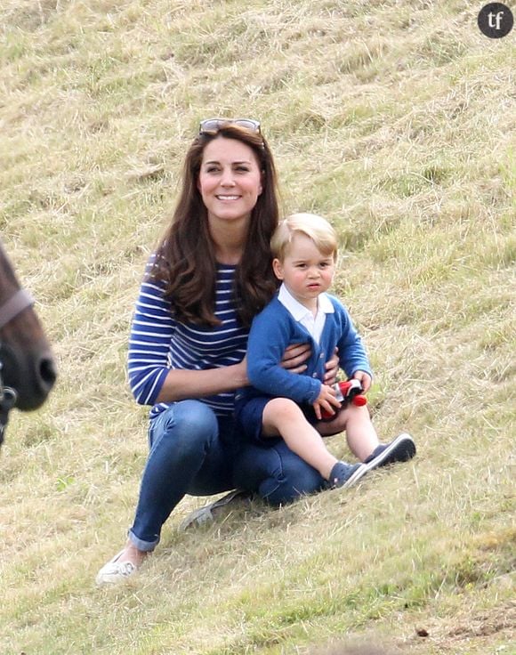 Kate Middleton et le prince George venus assister à un match de polo au Beaufort Polo club de Tetbury le 14 juin 2015