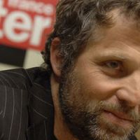 Salaire : Combien gagne Stéphane Guillon ?