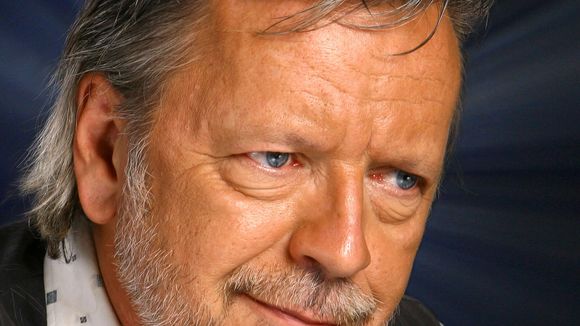 Renaud : entre l'alcool et la maladie, peut-il faire son grand retour ?