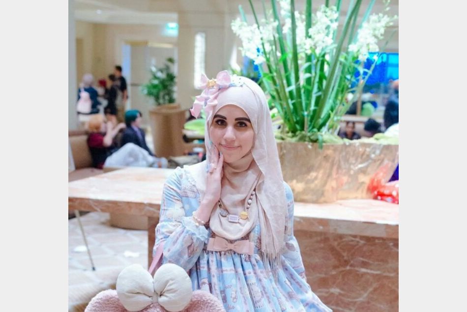 Alyssa Salazar, la lolita en hijab (via thehijabilolita.tumblr.com)
