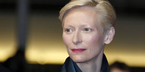 « We need to talk about Kevin » : Tilda Swinton présente son fils psychopathe - Vidéo