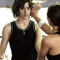 « L Word » : Leisha Hailey interdite d’avion pour un baiser homosexuel