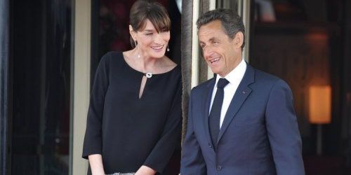 Accouchement imminent pour Carla Bruni à la clinique de la Muette ?