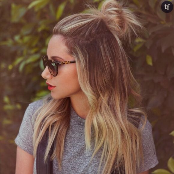 Ashley Tisdale, la mythique Sharpay de High School Musical, adopte le "hun" à la perfection.