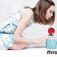  L'actrice franco-britannique Stacy Martin est l'égérie du premier parfum de la marque Miu Miu.  