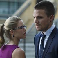 Arrow Saison 4 : Katie Cassidy (Laurel) fan du couple Oliver / Felicity